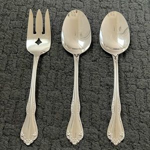 Oneida Deluxe MANSFIELD Stainless Serving Pieces Large Spoons and Large Fork